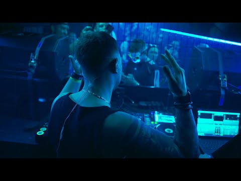 KROSS • LIVE SET @ TECHNOBUS • LARUM ŁÓDŹ • 18.10.2025 [HARD TECHNO MIX]
