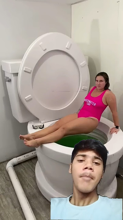 Once again the challenge of bathing in the toilet seat✨🤯