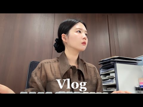 직장인브이로그 | 위례 족발 맛집을 발견하다⭐️ | 빈티지 카메라 구매함! (feat.익서스70) | 퇴근하고 윰세 정주행 | 음주가무 일주일ㅋ | 직장인출근룩 | 직장인데일리룩 thumbnail