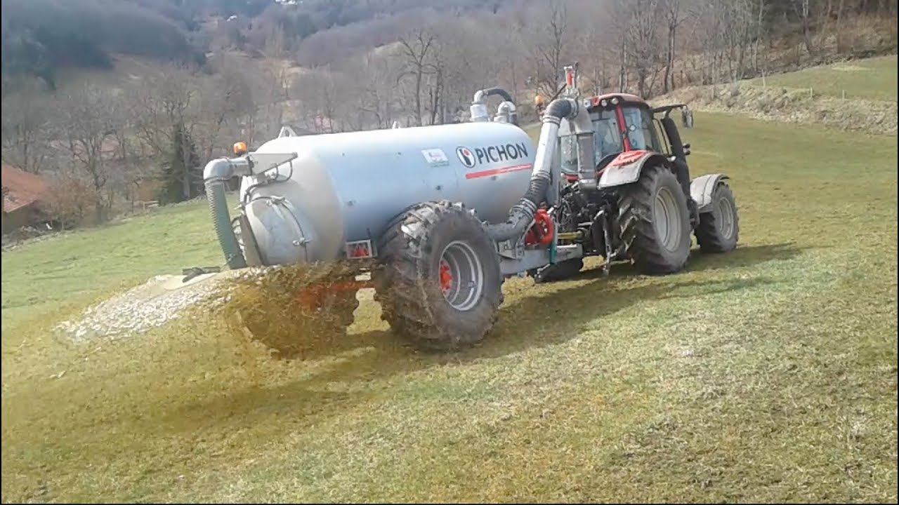 Epandage de lisier 2018 au GAEC Grimard Valtra N134 et tonne à lisier Pichon