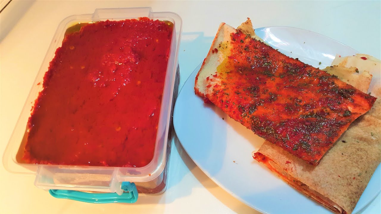 دبس او معجون الفليفلة و مع اطيب اكلة من الزمن الجميل و طريقة التحضير سهلة و بسيطة بدون نشر بالشمس