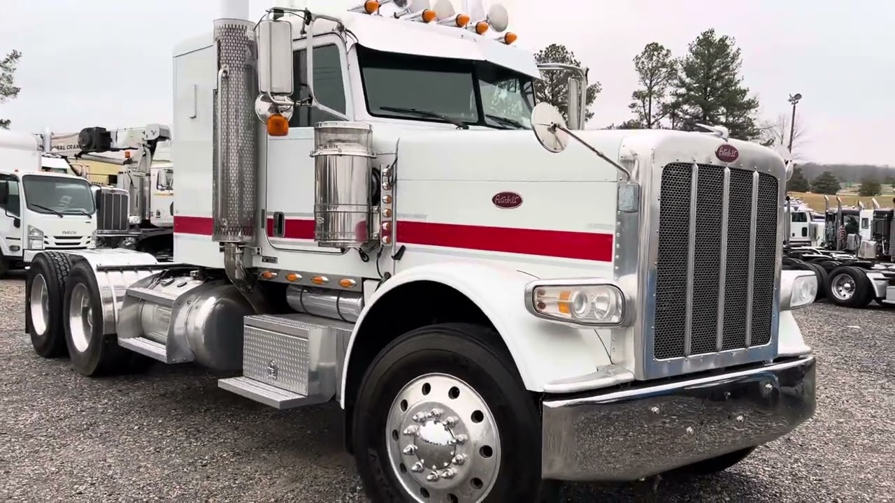 2011 Pete 388 flattop