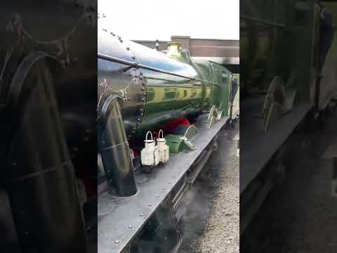 Formarke Hall class 6959 7903 steam locomotive melted bunting GWR jubilee steam gala
