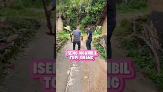 Download Lagu iseng ngerjain orang #videolucu #kocakabis #ngakak #viralshort MP3