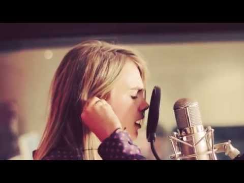 Cara Delevingne & Will Heard - Sun Don't Shine