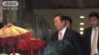小沢グループがカラオケ店で反省会　東京・港区（11/06/02）