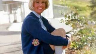 Video voorbeeld van "Doris Day ~~~~ The Very Thought of You"