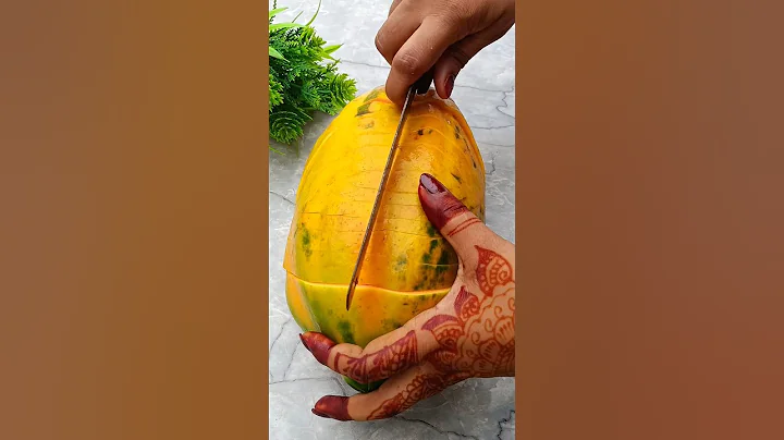 Simple Papaya🍋‍🟩 Carving Cutting Design Skills #shots #cuttingskills #carving #papaya #fruitcutting