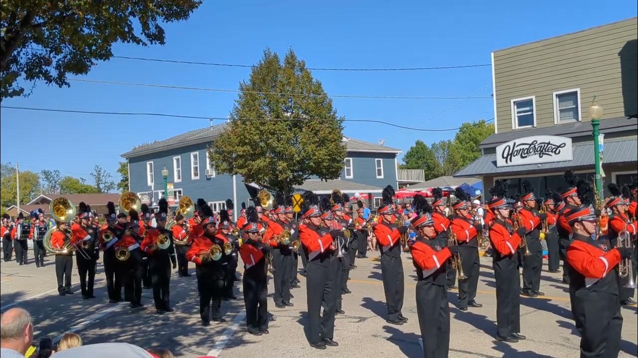 Minooka high school marching band at Morris cornfest 2023 YouTube
