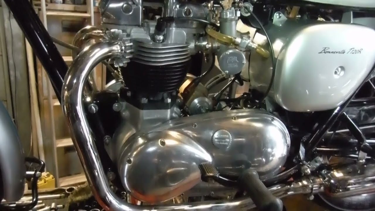 Triumph pre unit Bonneville T120R - In for recommissioning, Breather pipes were fitted incorrectly!
