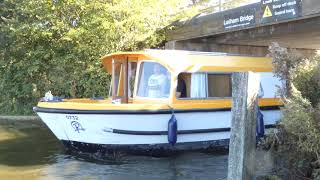 Back at Ludham Bridge for more boats, near missed and crashes! #norfolkbroads #river #boating