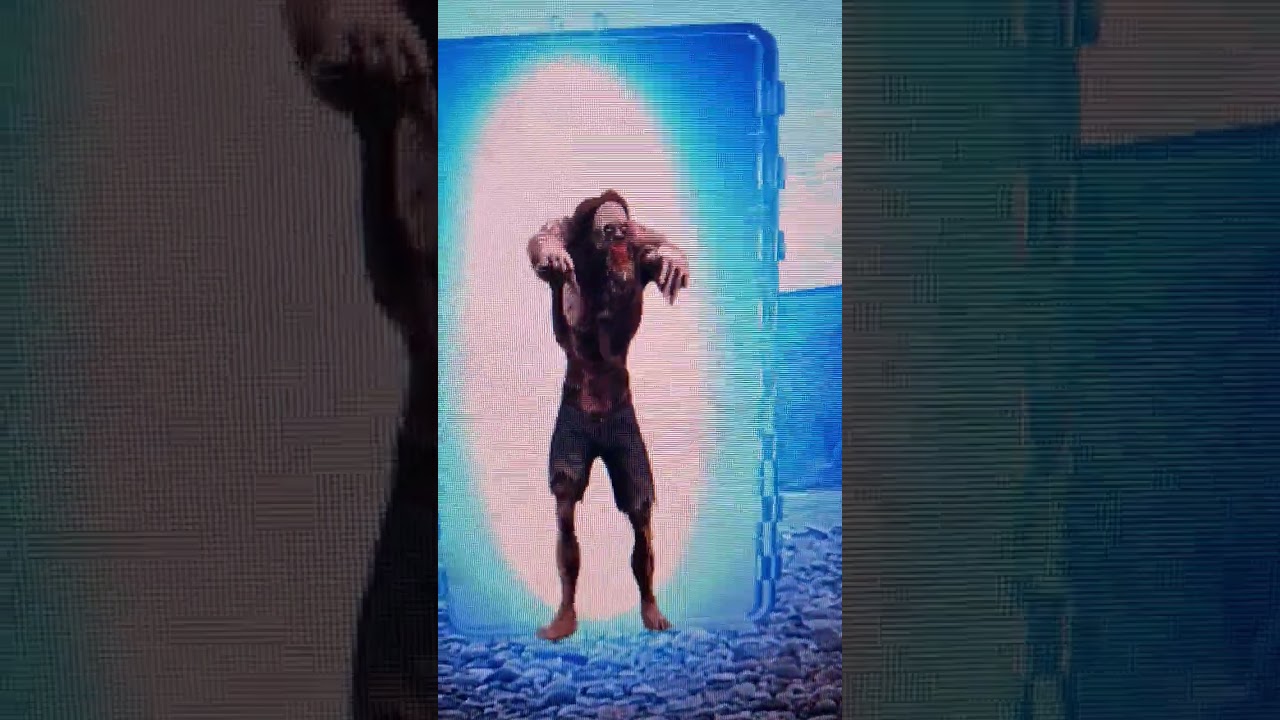 Монстр вышел из зеркало 