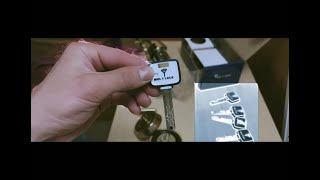 Дверь MUL-T-LOCK которой 20 лет, с замками стоимостью 1000$!