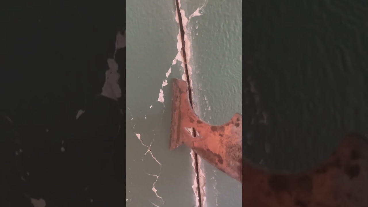 How to prepare a plaster wall for paint