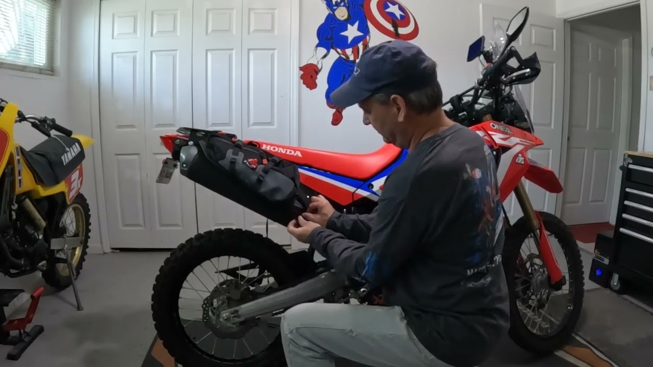 S01E11 Tusk Traverse Bags Installation on CRF300 L/Rally with Tusk Rear Rack - Version 2