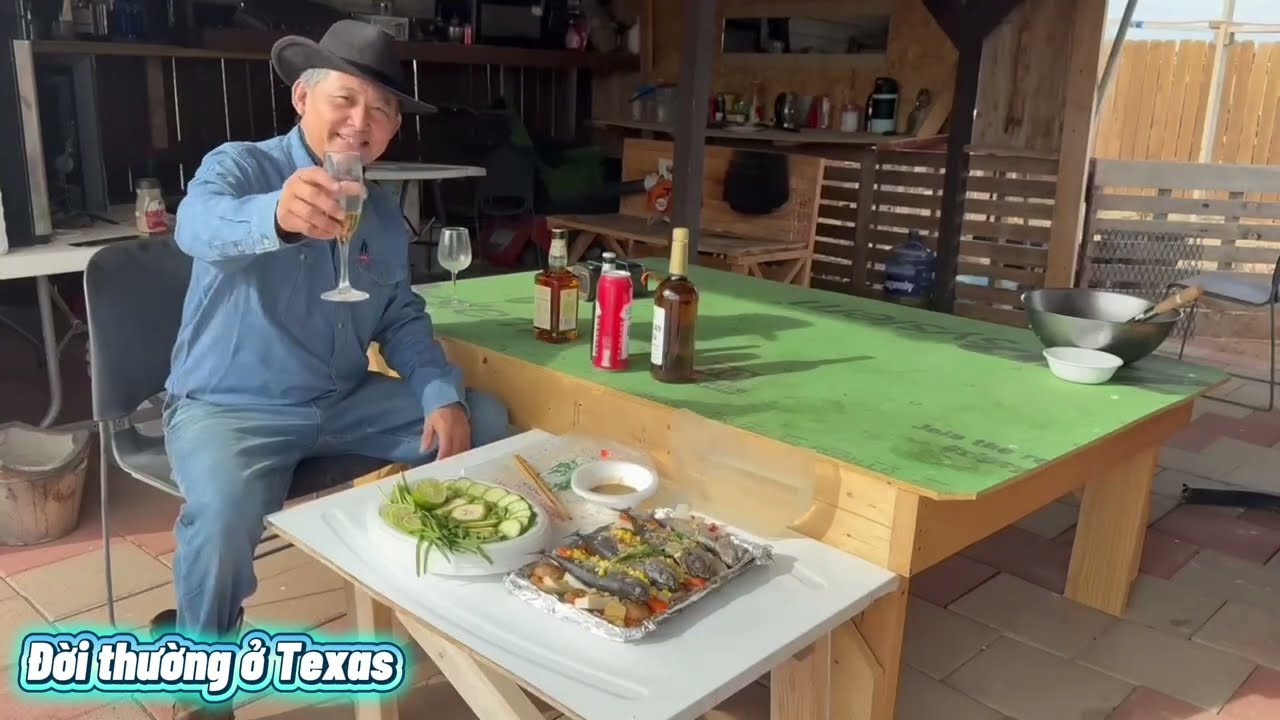 Cá ngừ hấp ngũ sắc