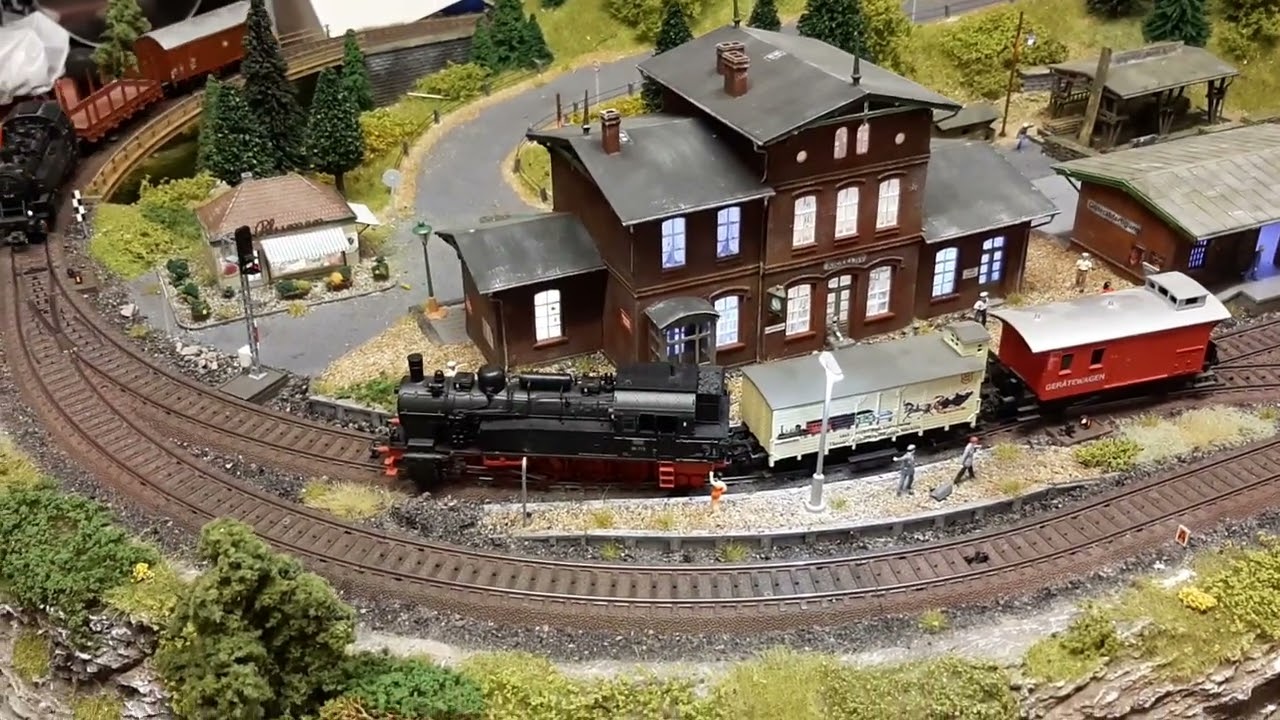 pfiffige Kleinanlage aus den Märklin Magazin nachgebaut