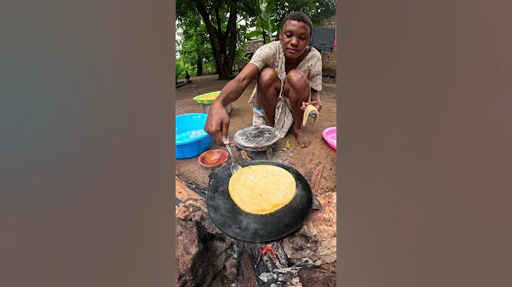 Perfectly Soft & Layered! 🫓#chapatirecipe #africanvillagelife #traditionalafricancooking #fypシ゚viral