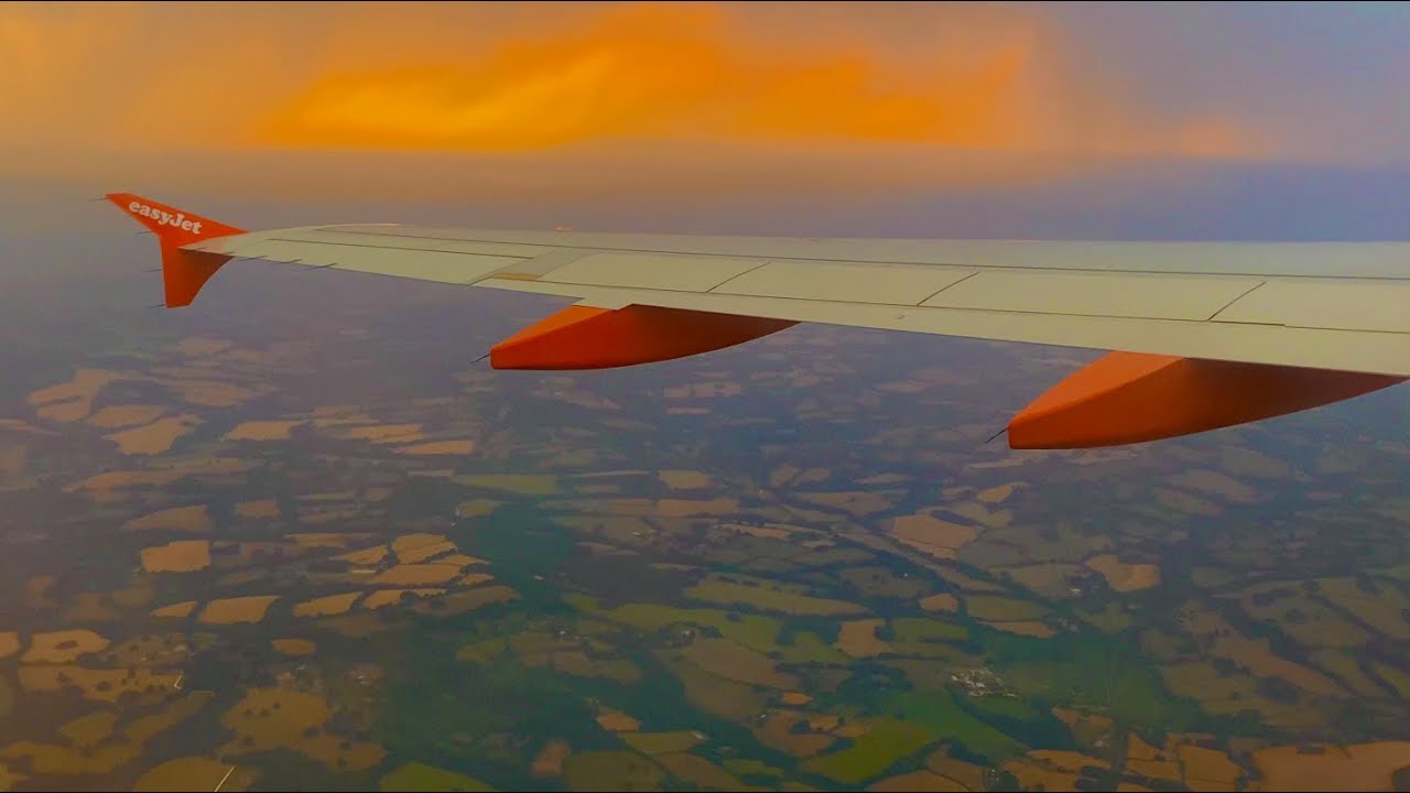 Storm clouds on approach | Belfast International to London Gatwick | EasyJet | Airbus a319