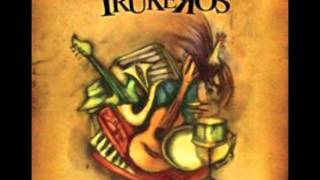 Video thumbnail of "El vivaracho - Los Trukeros"