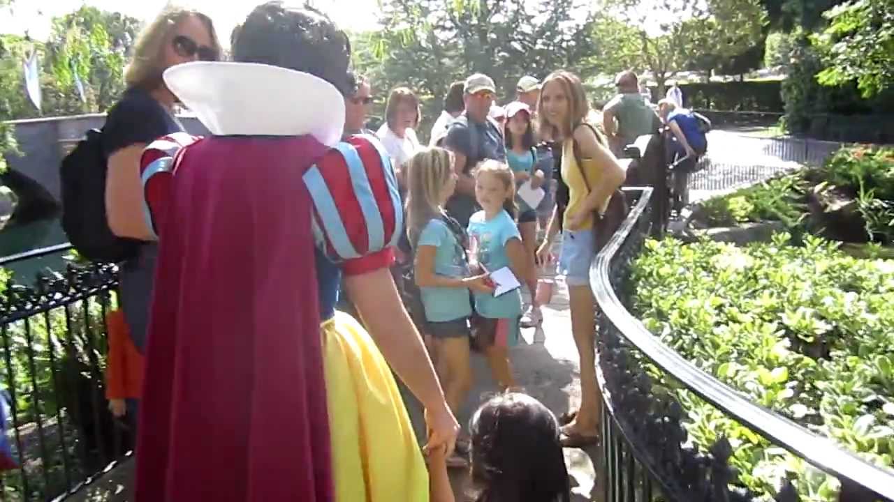 Skipping with Snow White