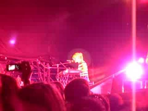 Paramore - When It Rains 8/24/08