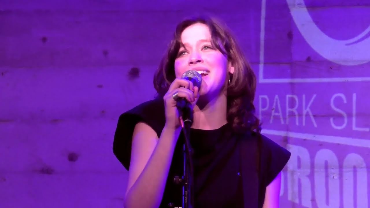 RED MOON - Boys Don't Cry (The Cure)