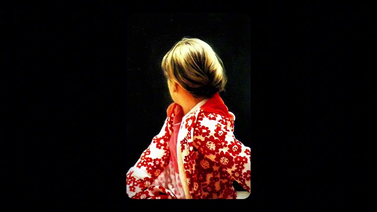 Frou-frou Foxes in Midsummer Fires but it’s my favorite parts, Cocteau Twins