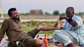 ASMR FEET TICKLISH MEN MASSAGE FOR RELAX ( OUTDOOR MASSAGE ) | FOOT REFLEXOLOGY | LEG MASSAGE