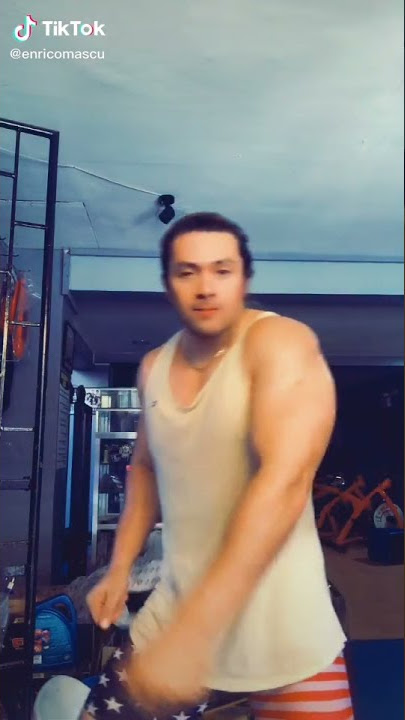 ENRICO MASCU SEXY TIKTOK 😎💥👍 SEXY TIKTOK TRENDING 😎 SEXY DANCING