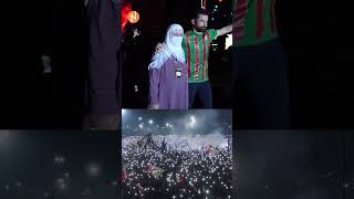 Celal Hanalp, Annesi Ve Sırrı Süreyya Önder’in Sesiyle Sahneye Çıktı