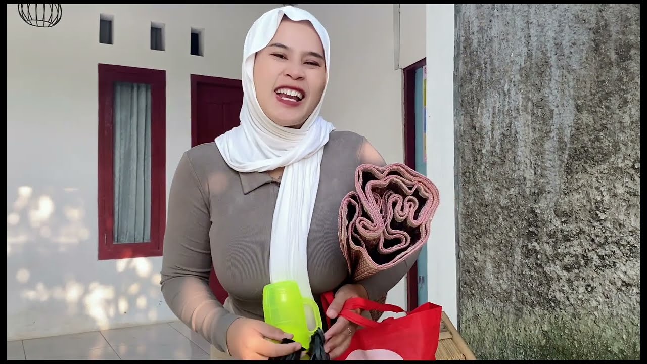 Main di kebun sampai ketiduran ⁉️ Mau nyiram sampai gak jadi