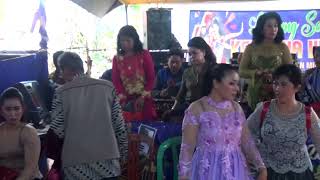 Download Lagu Lingkung Seni Kencana Wangi part 17 MP3