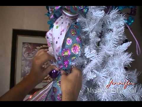 Decoración Navideña Colas de Cintas Arbolito ☆ Jennifer Perez of Mystic Nails ☆
