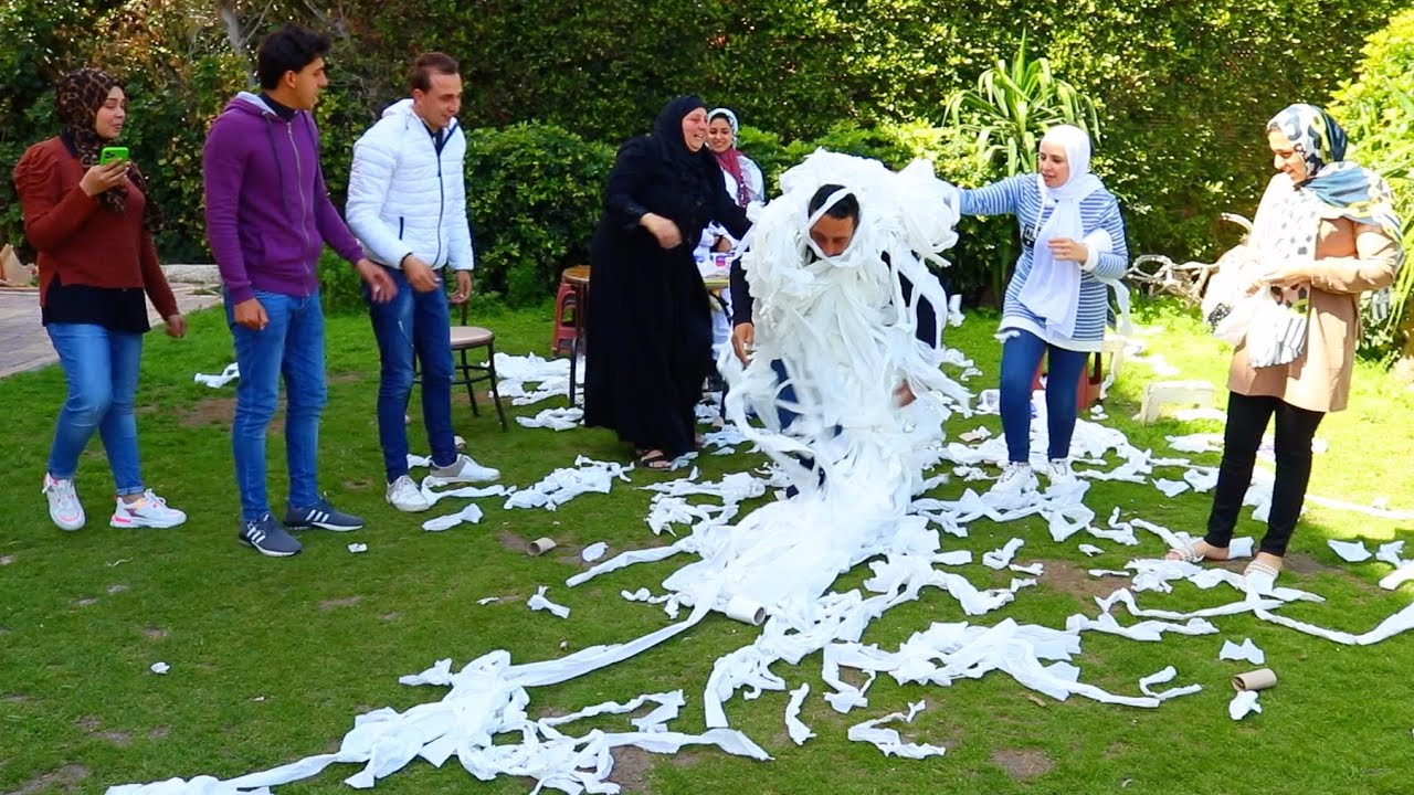 اسرع شخص هيخلص بكره المناديل🧻 في اقل وقت ! المناديل لفت علي الاسطورة !! والعقاب مسخرة