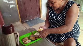 Tomar Café Com A Coroa