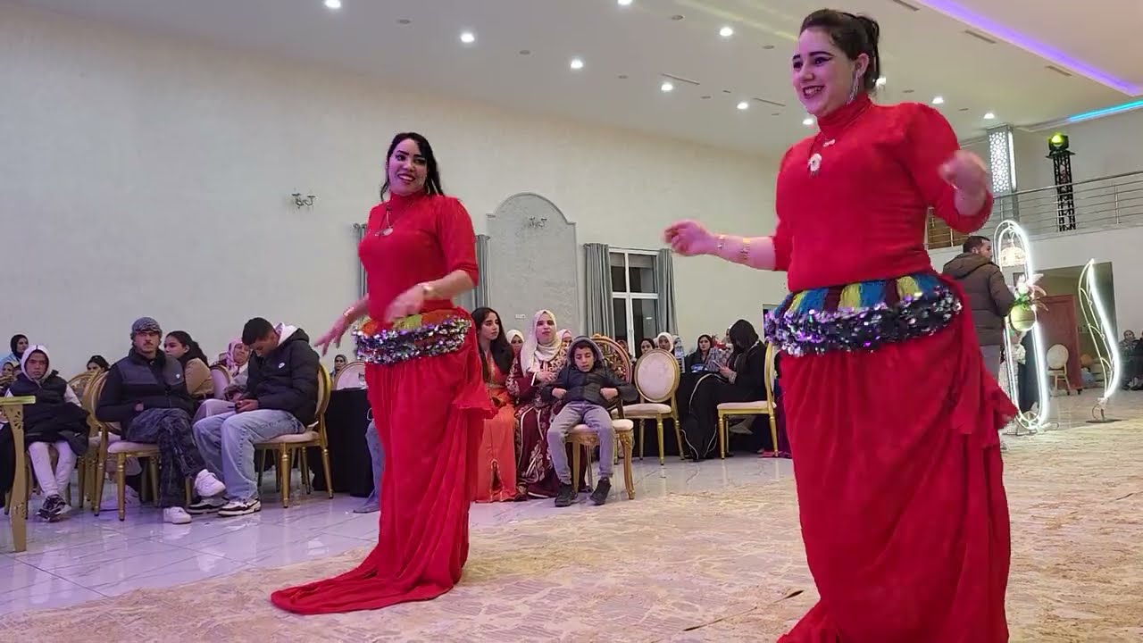 قصارة حية بمدينة صفرو للفنان حسن الشواف والمجموعة 