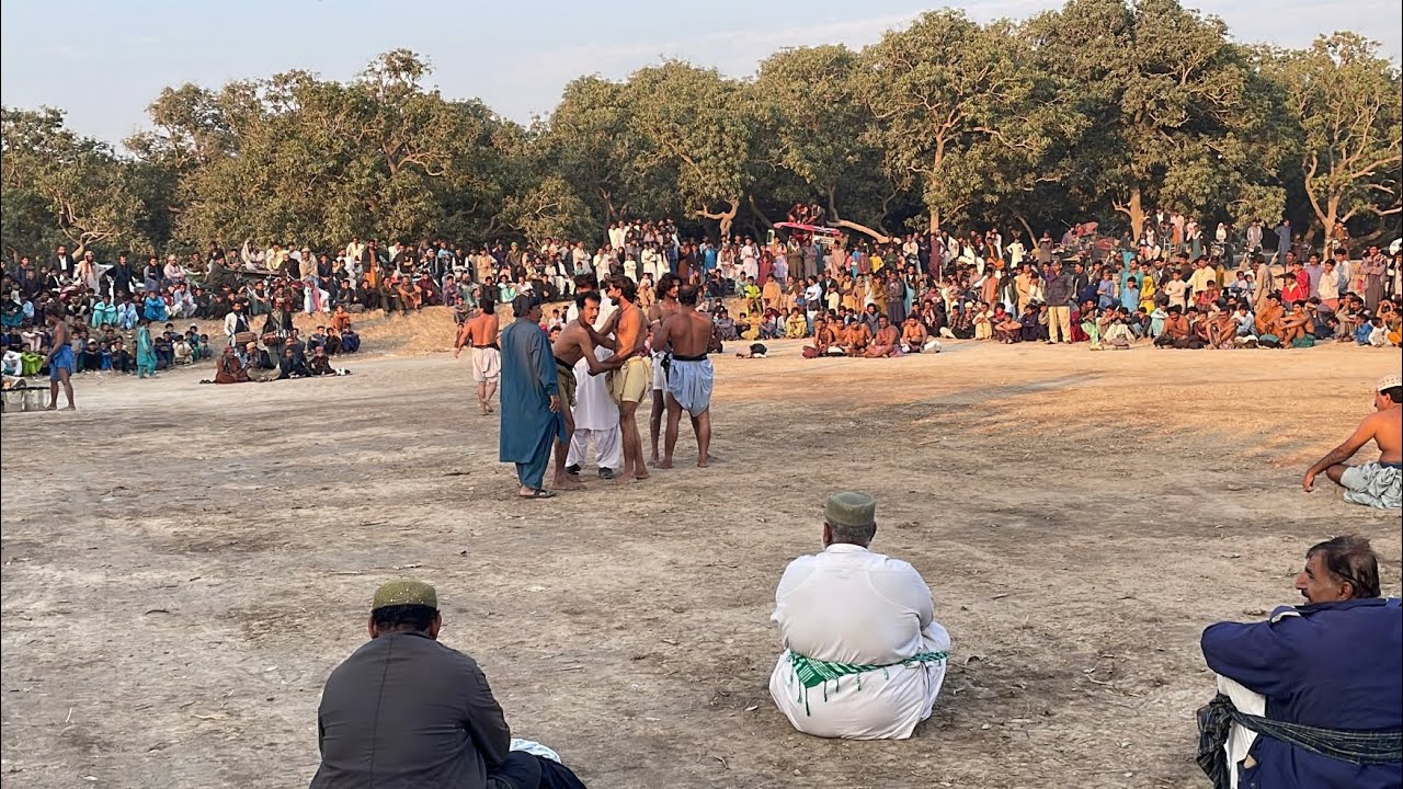 Traditional Sindhi Malh Kushti | Real Desi  l Wrestling in Pakistan 