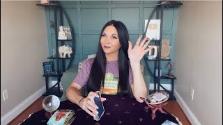Aquarius ♒️ Someone Really ADMIRES Your Energy 💗 You Set The Tone! | Aquarius Tarot Reading.