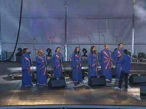 Peter's Gospel Choir - Milano Gospel Festival 2004 - Amazing grace