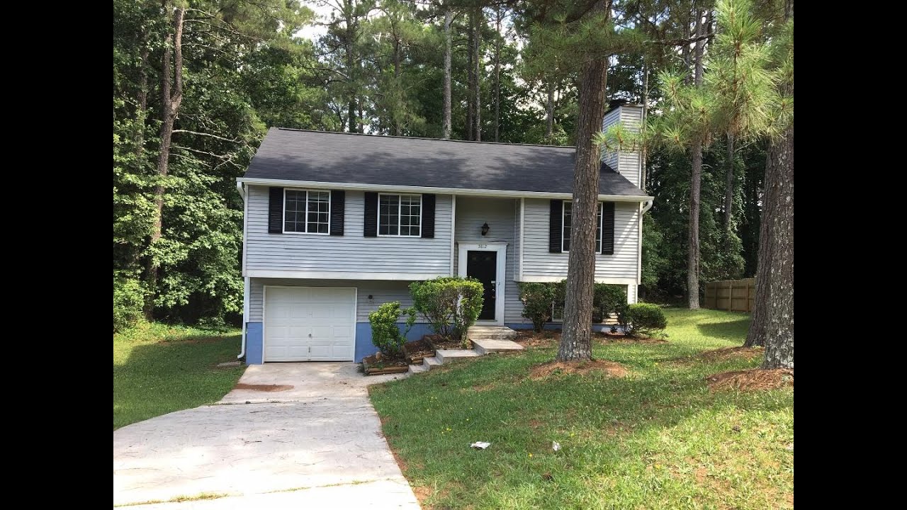 Atlanta Real Estate walkthrough of a renovated Rental in Lithonia, Ga