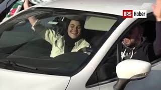 Bursasporlu taraftarlar şampiyonluk coşkusuyla sokaklara akın etti