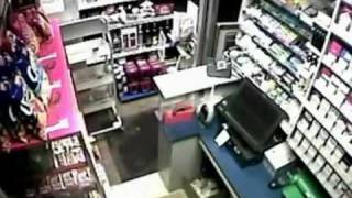 Concept Smoke Screen stops burglar in tracks