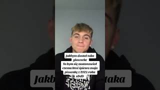 Niewane  Aymi On shorts