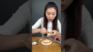 World's Tiniest Pizza Slice! 🍕