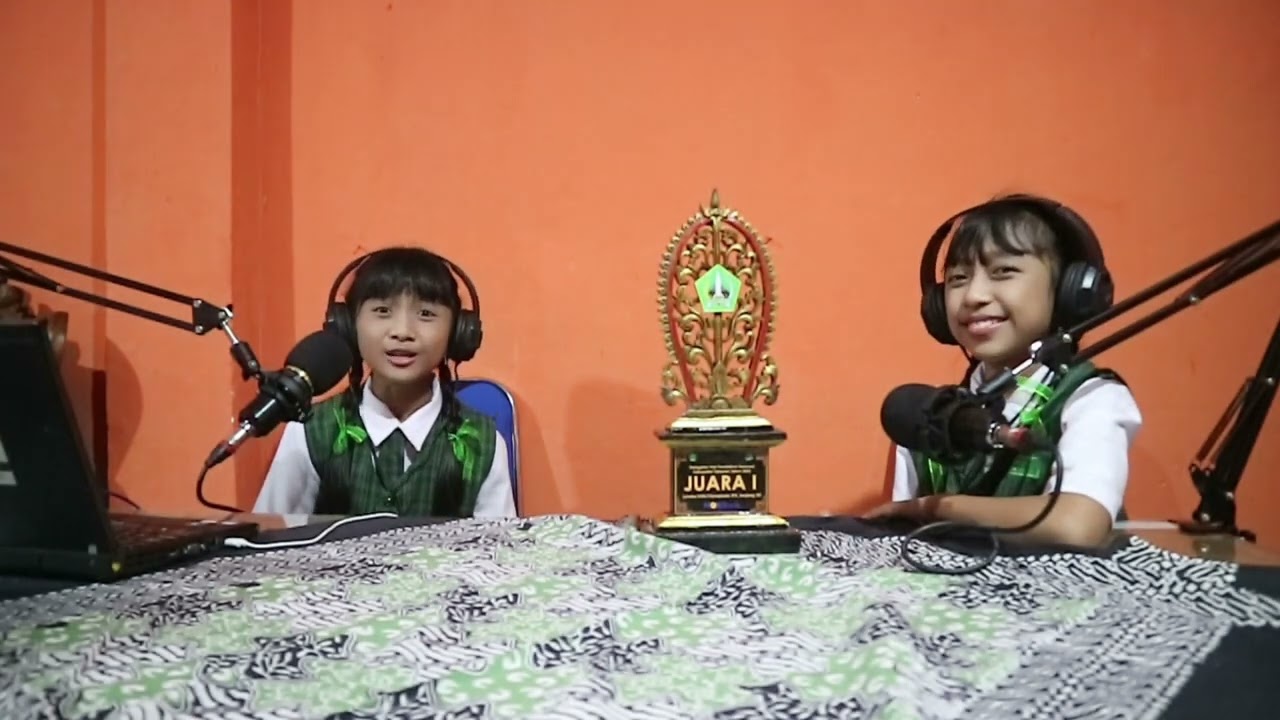 Podcast DASI ( Diskusi Asik Sambil Istirahat) dengan Tema Siswi Berprestasi Sesion 1