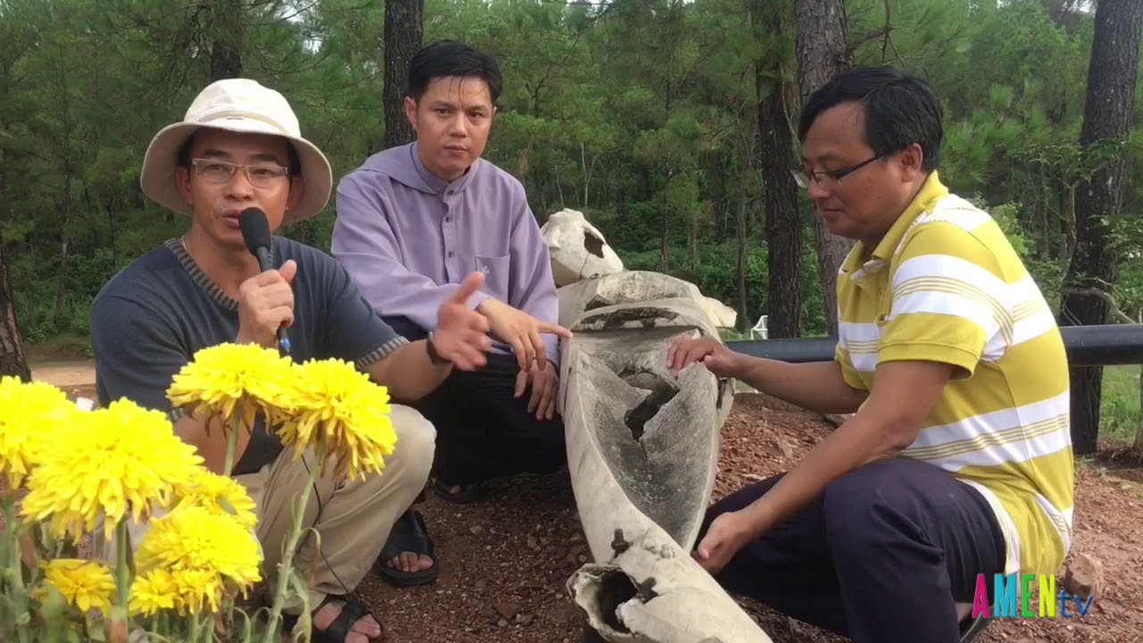 Các Đan Sĩ Thiên An kể lại chuyện Thánh Giá Chúa Chịu... - youtube