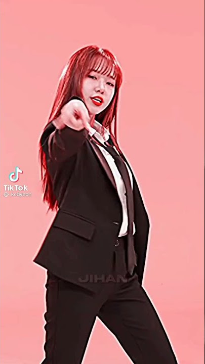 WEKI MEKI YOOJUNG and KIM DOYEON TikTok Compilation