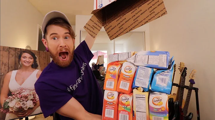WALL OF GOLDFISH! (UNBOXING!)
