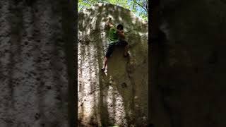 小川山 穴社長 二段【クライミングチャンネル】外岩ボルダリングの動画・トポはクライミングチャンネル 【Climbing Areas and Boulders in Japan】